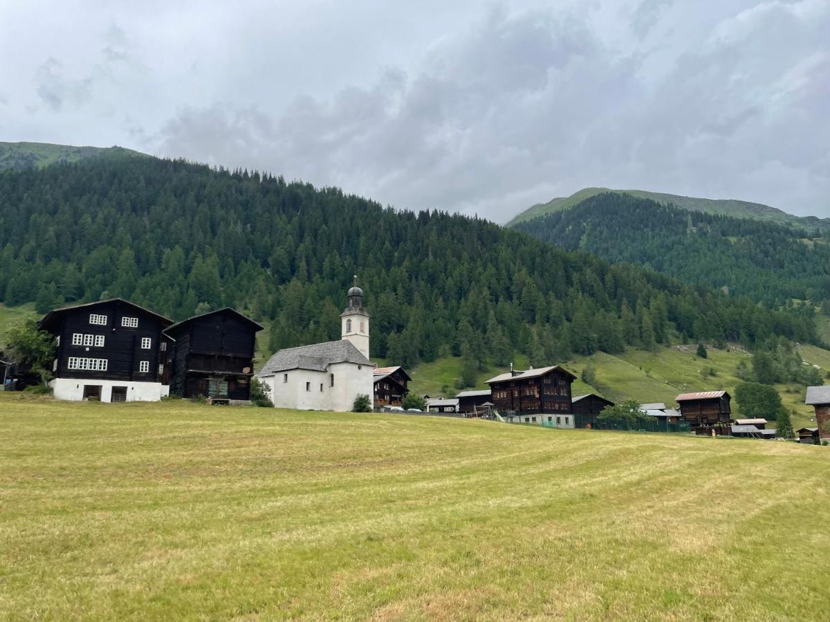 Hotel Restaurant Gommerhof Reckingen エクステリア 写真