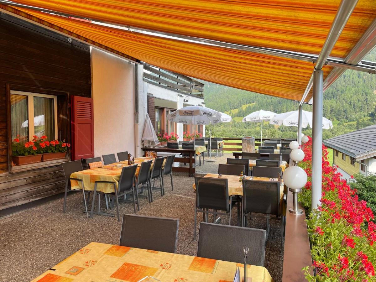 Hotel Restaurant Gommerhof Reckingen エクステリア 写真