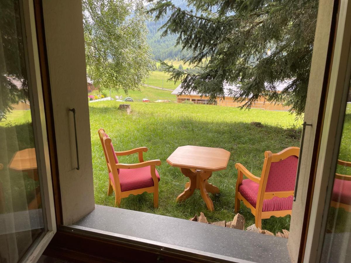 Hotel Restaurant Gommerhof Reckingen エクステリア 写真